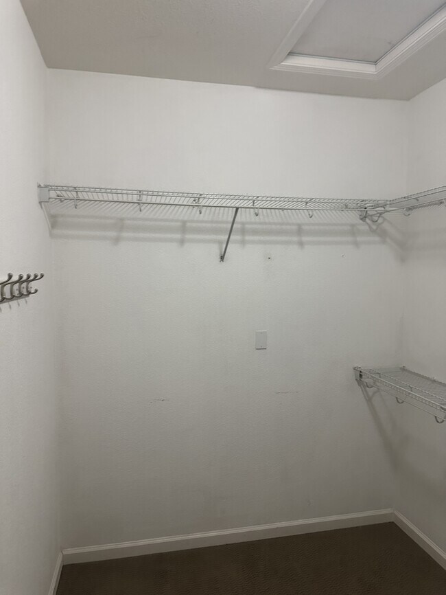 Building Photo - 3904 Purple Finch Ln