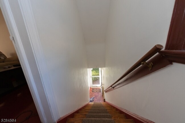 Building Photo - 159 Ridge Ave