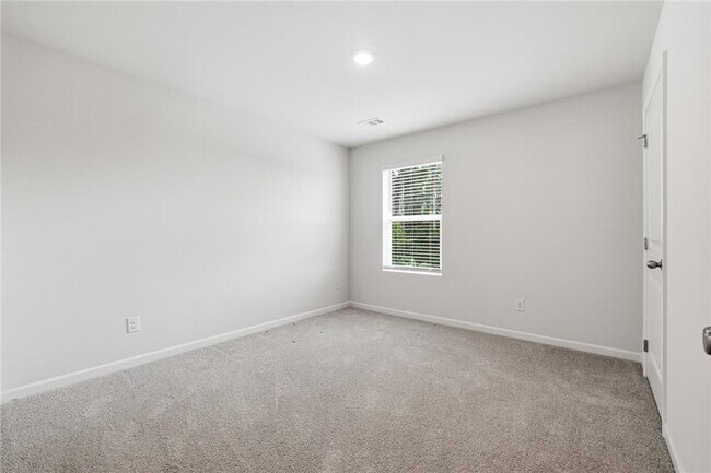 Building Photo - 6000 Screech Owl Dr