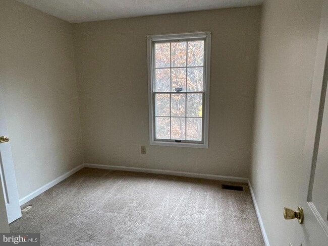 Building Photo - 2134 Commissary Cir