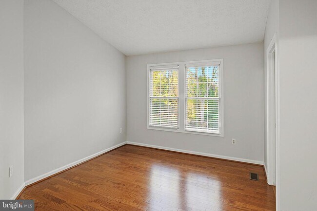 Building Photo - 7951 Brightmeadow Ct