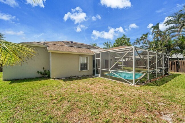Building Photo - 945 Sunflower Ave