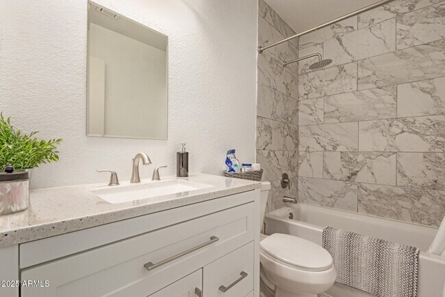 Building Photo - 7724 W Oraibi Dr