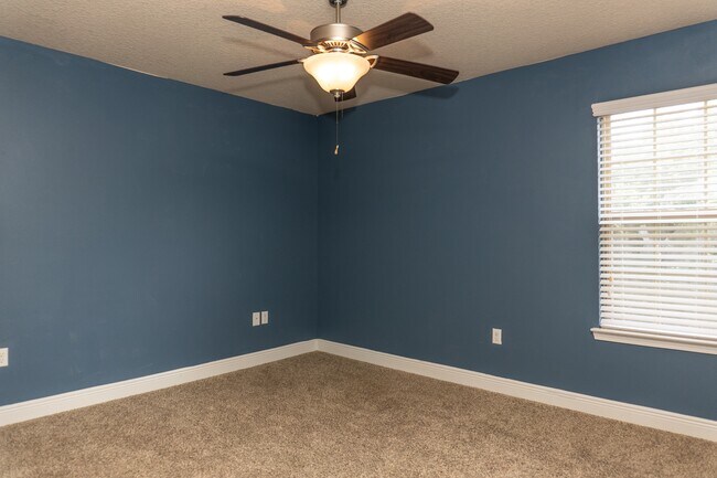 Building Photo - 3366 Wild Hare Ln