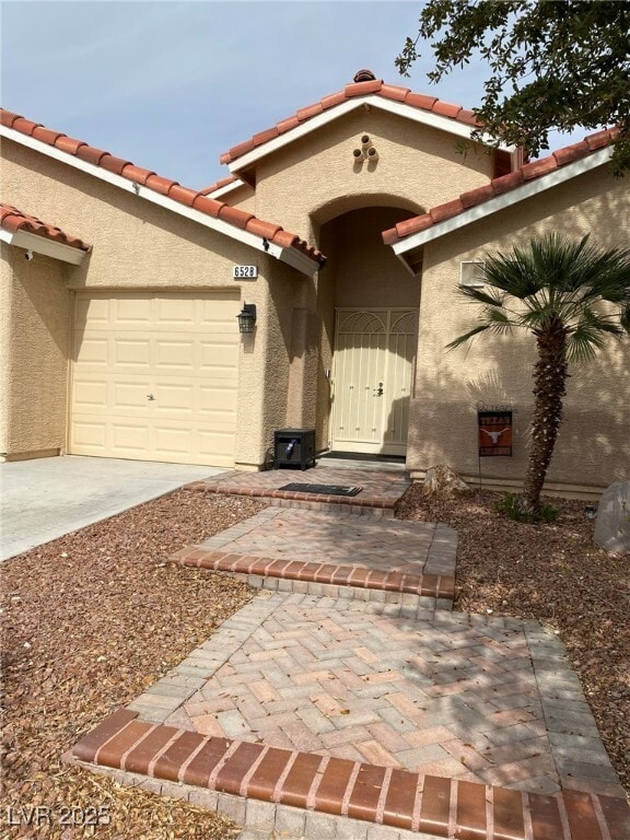 Building Photo - 6528 N Ruddock Dr