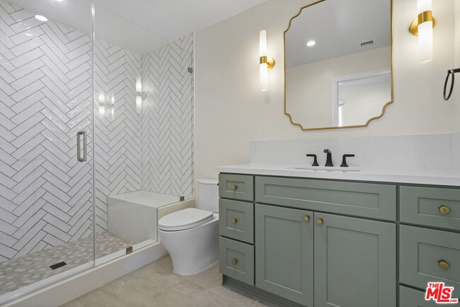 Building Photo - 4762 Charters Ave