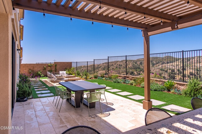 Building Photo - 20843 Acorn Cir