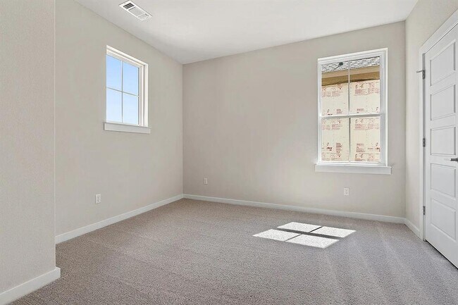 Building Photo - 2300 Lead Plum Path