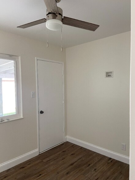 Building Photo - 541 Sherwood Way
