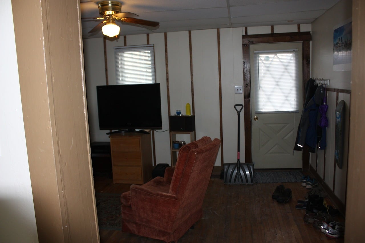Building Photo - 109 E Montezuma Ave