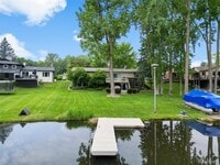 Building Photo - 5250 Bronco Dr