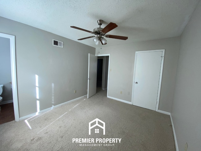 Building Photo - 6345 Martinwood Dr