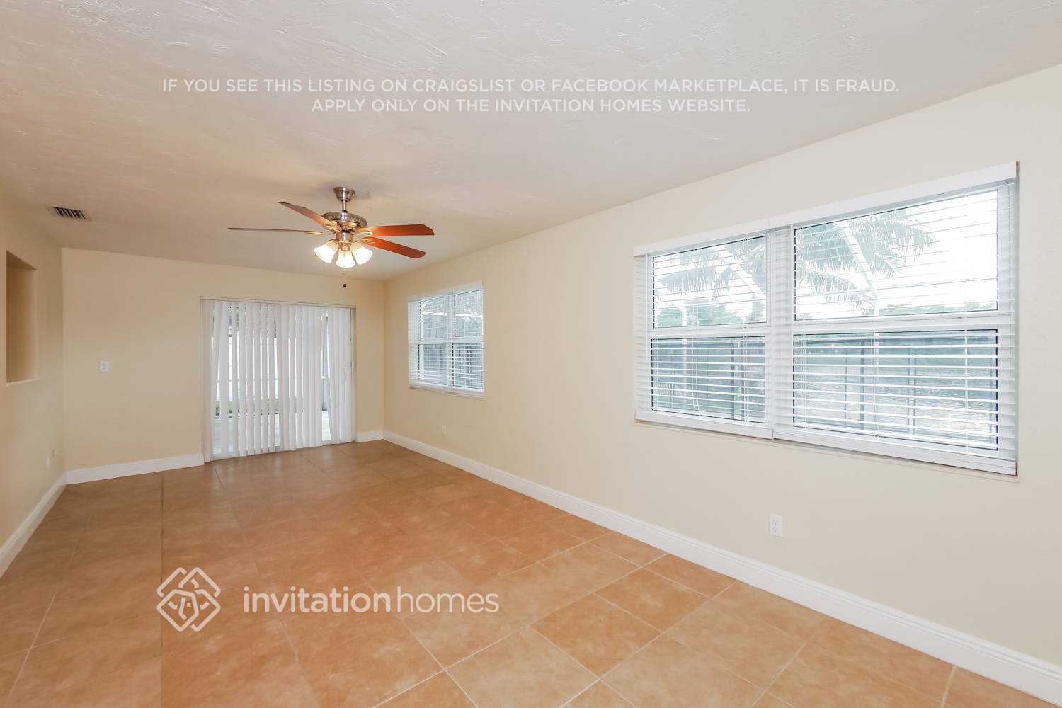 Building Photo - 10320 NW 18th Pl