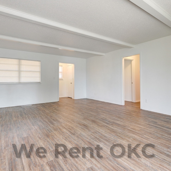 Building Photo - 1332 SW 77th Pl