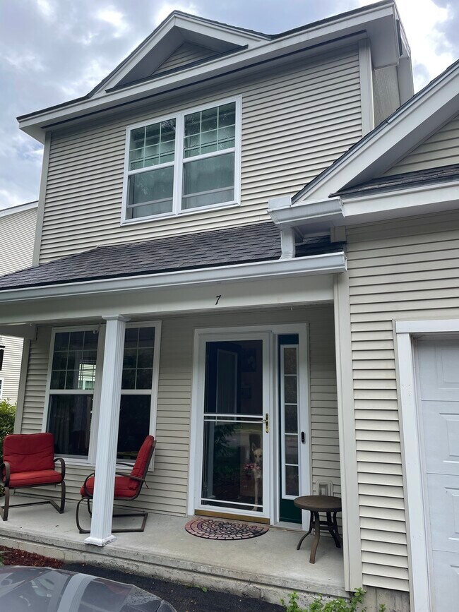 Building Photo - 7 Marion Ave