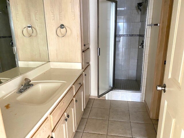 Building Photo - 2408 N I St