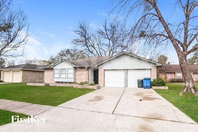Building Photo - 4118 Pinebridge Ln