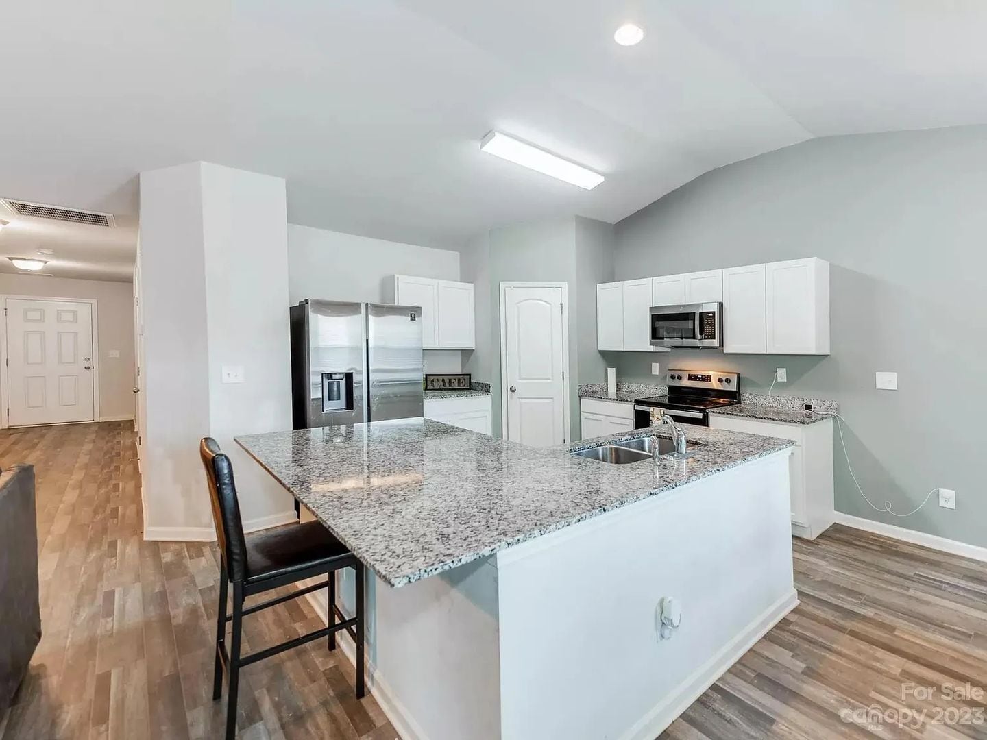 Building Photo - 1016 Amberlight Circle