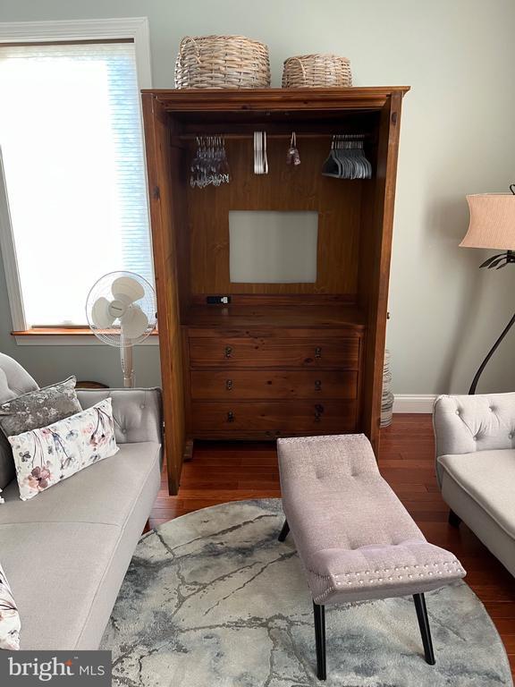 Building Photo - 23930 Brickhouse Farm Ln