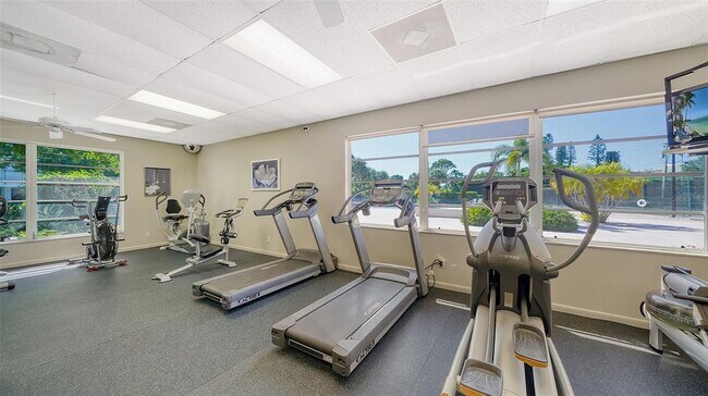 Building Photo - 4800 Gulf of Mexico Dr