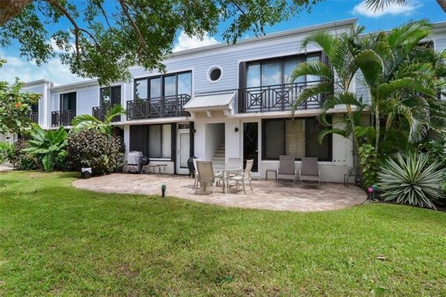 Building Photo - 1630 S Ocean Ln
