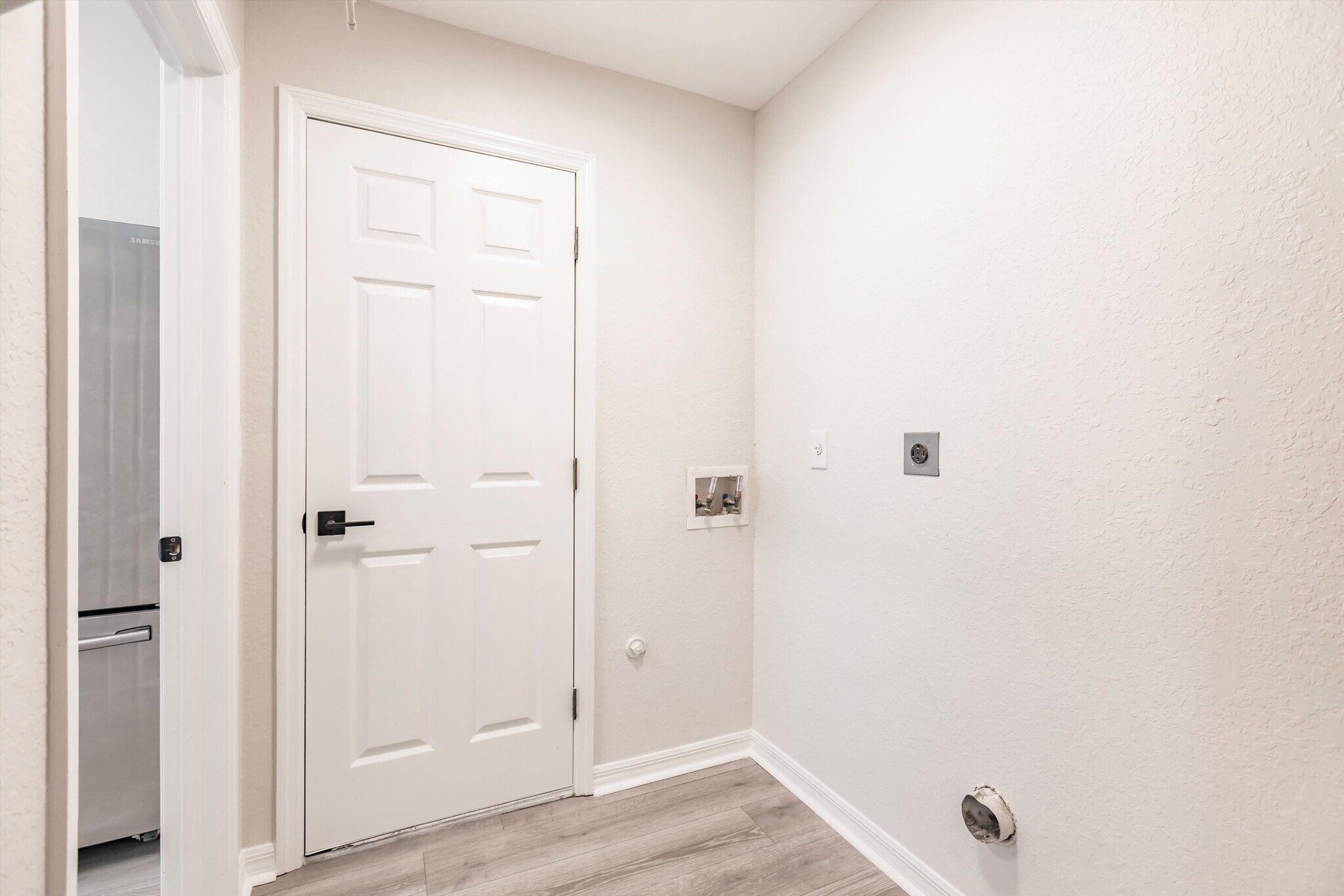 Building Photo - 4132 Mermell Cir