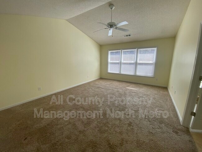 Building Photo - 280 Leasingworth Way