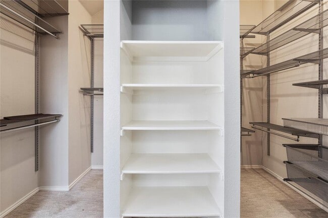 Building Photo - 7201 Breezy Pass Cove