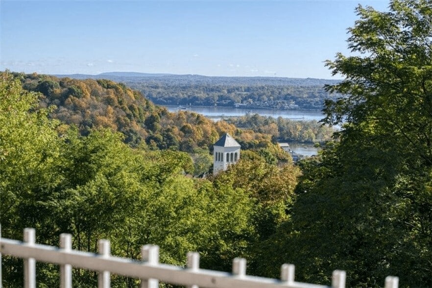 Building Photo - Chestnut Mansion LLC