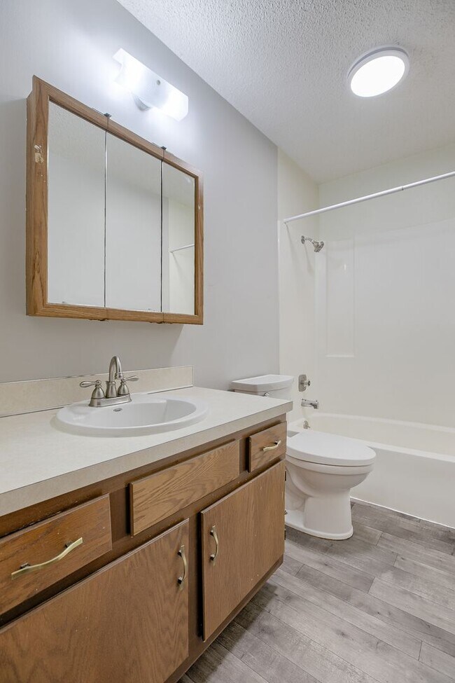 Building Photo - 3700/3702 N 22nd St Duplex