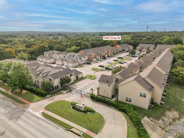 Building Photo - 1545 Cozy Dr
