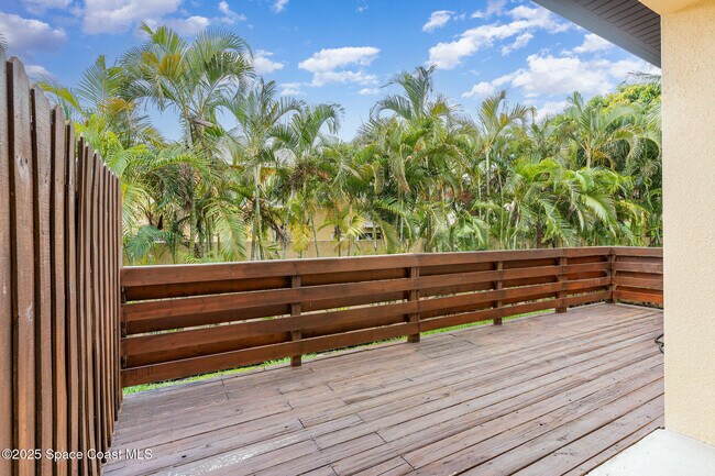 Building Photo - 735 Lanai Cir