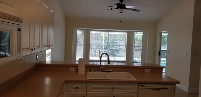 Building Photo - 836 Belville Blvd