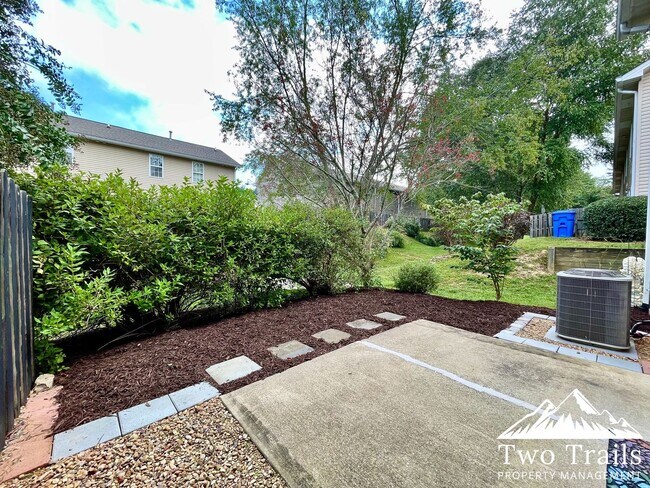Building Photo - 257 Wiltshire Cir