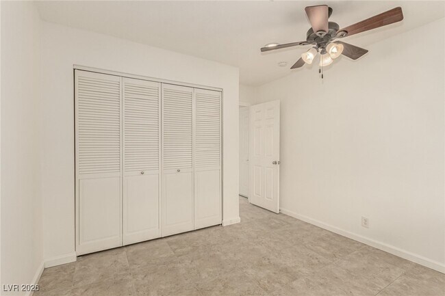 Building Photo - 6358 Meadowlark Ln