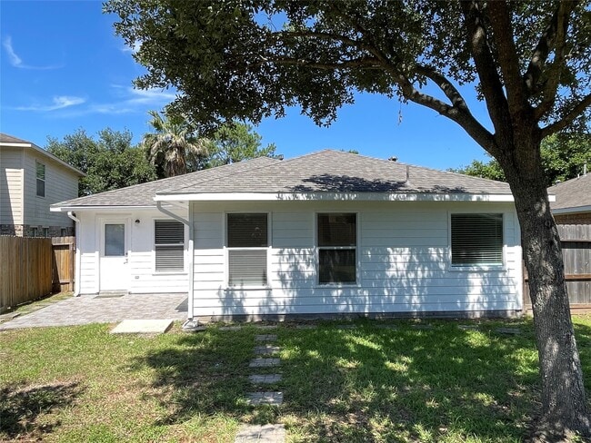 Building Photo - 9030 Canton Park Ln