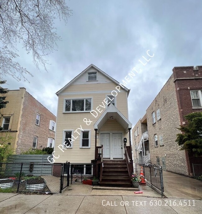 Primary Photo - 2624 N Springfield Ave