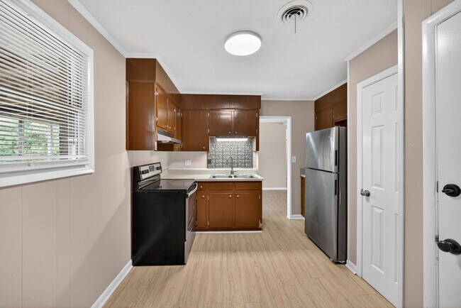 Building Photo - 2361 Dublin Dr