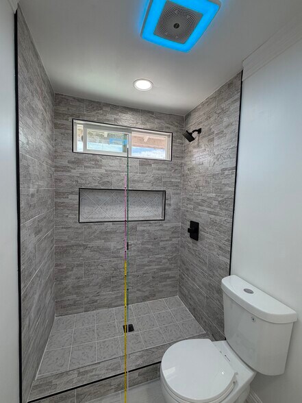 Building Photo - 454 Anna Linda Pl