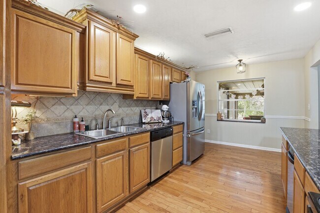Building Photo - 4731 NW 39th St