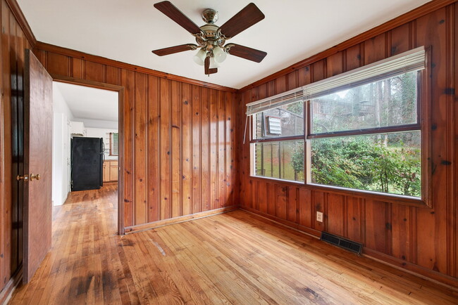 Building Photo - 3178 Pinehill Drive