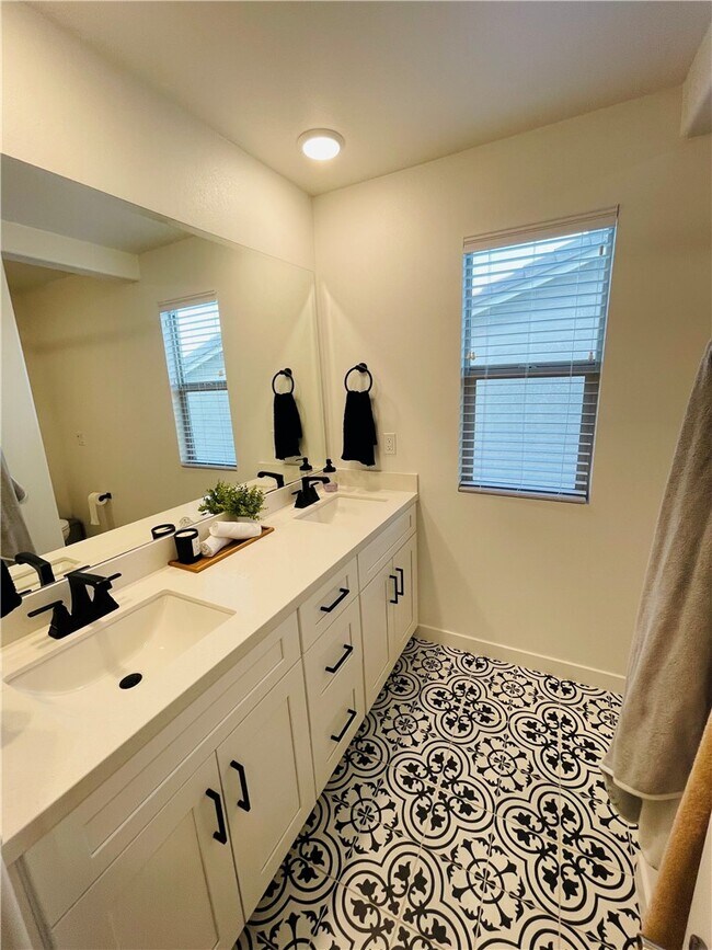 Building Photo - 30891 Laelia Cir