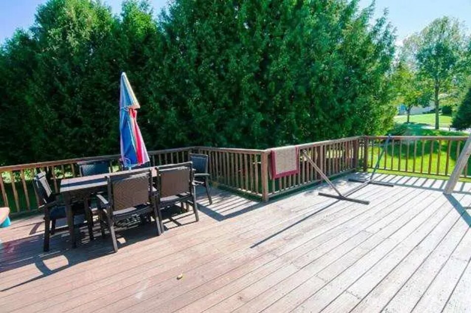 Building Photo - 7302 Gladstone Dr