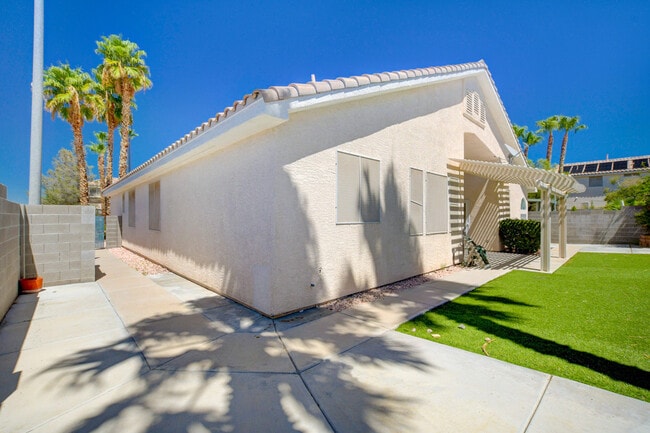 Building Photo - 3051 Hills of Gold Ct