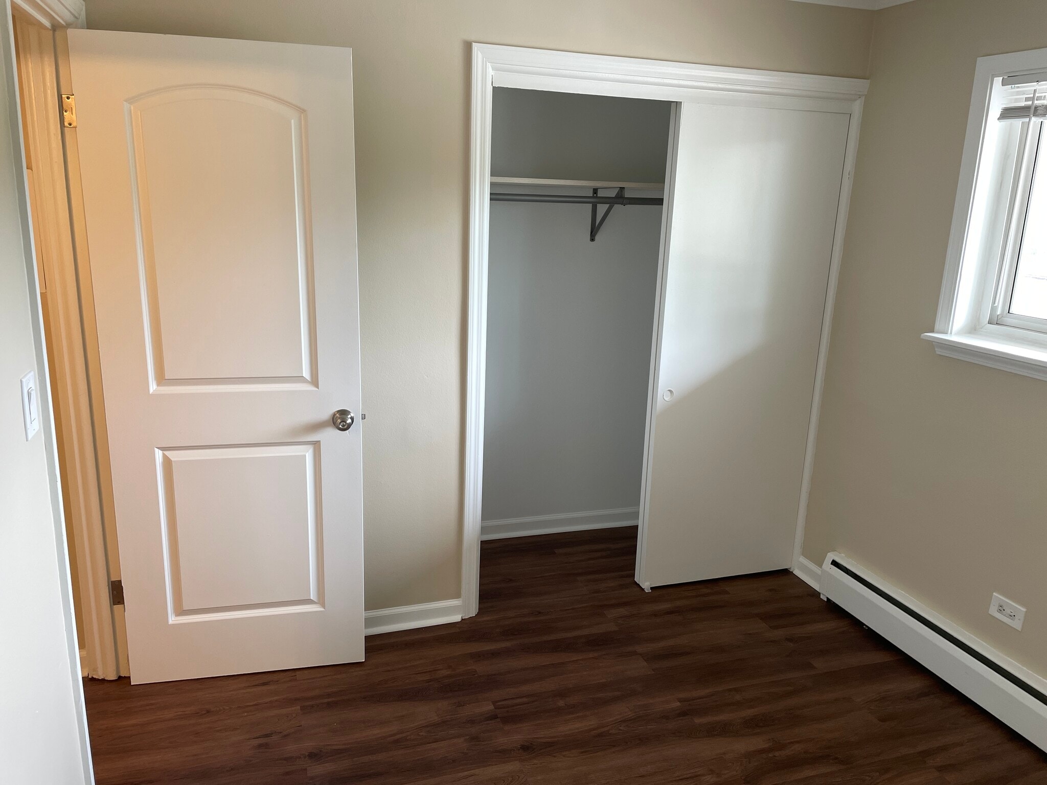 Building Photo - 1307 College Ave