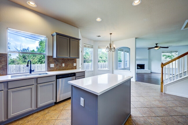 Building Photo - 804 Windsor Hill Dr