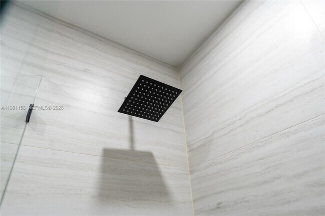 Building Photo - 1615 NE 9th St