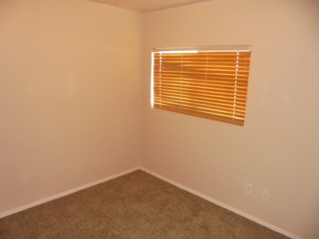 Building Photo - 10778 W Louise Dr