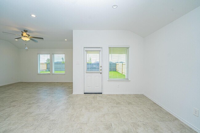 Building Photo - 1118 Appaloosa Ln