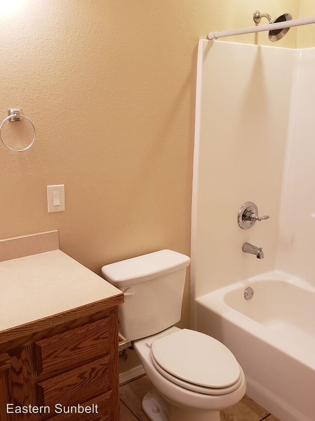 Building Photo - 1901 S Avenue H